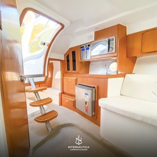 Maestrale 320 Interior